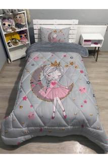 Welsoft Pofuduk Çift Taraflı AYDA OTURAN KIZ Desenli Tek Kişilik Yorgan Uyku Seti